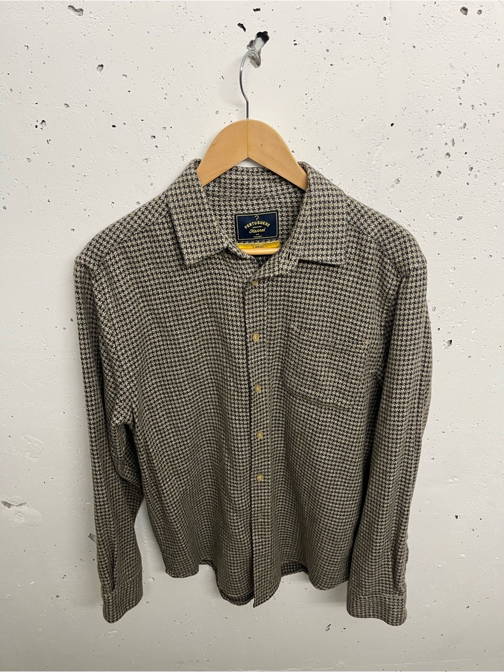 Portuguese flannel houndstooth flannel shirt